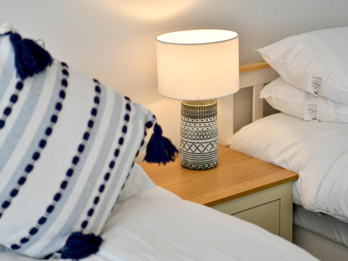 Pass The Keys Newly Refurbished Modern Bungalow - Pets Welcome Villa Swansea Luaran gambar