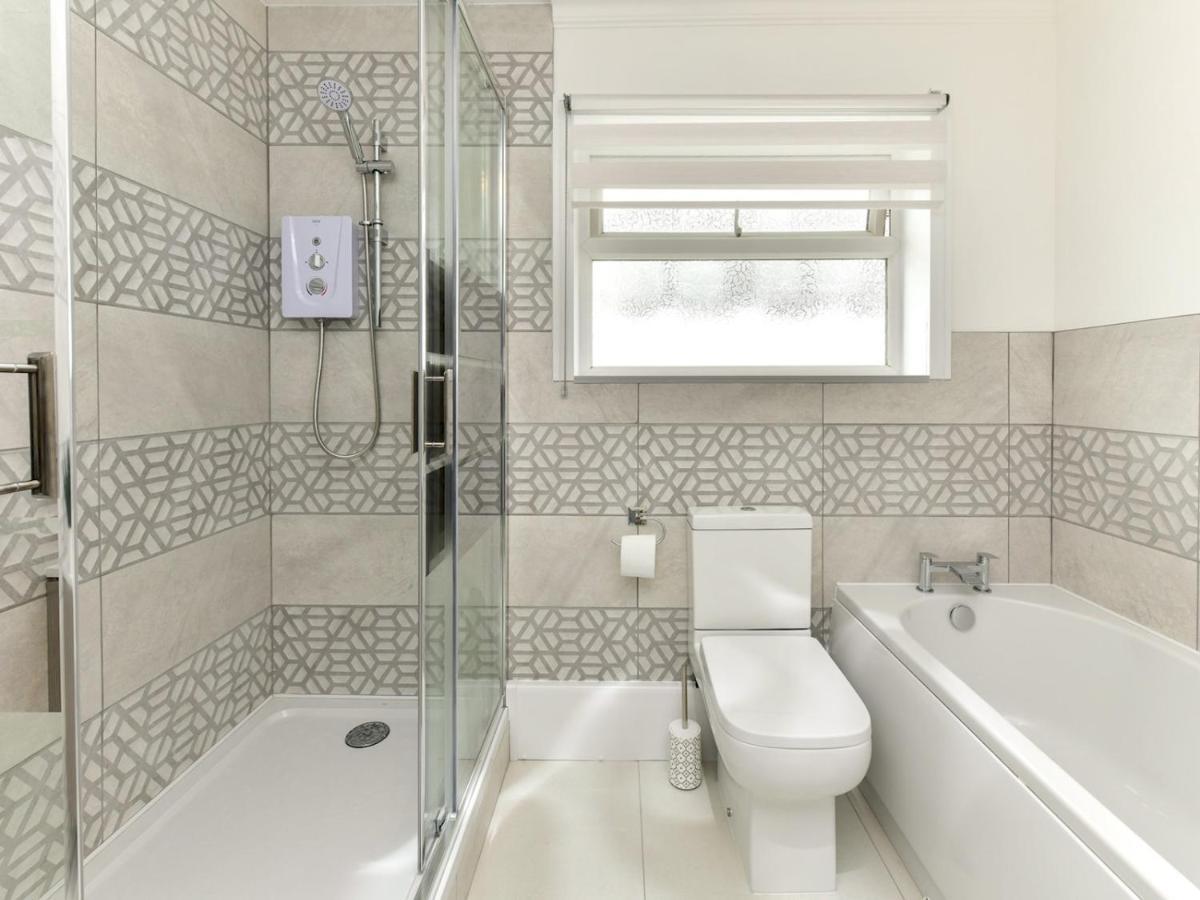 Pass The Keys Newly Refurbished Modern Bungalow - Pets Welcome Villa Swansea Luaran gambar