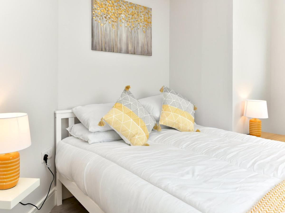 Pass The Keys Newly Refurbished Modern Bungalow - Pets Welcome Villa Swansea Luaran gambar